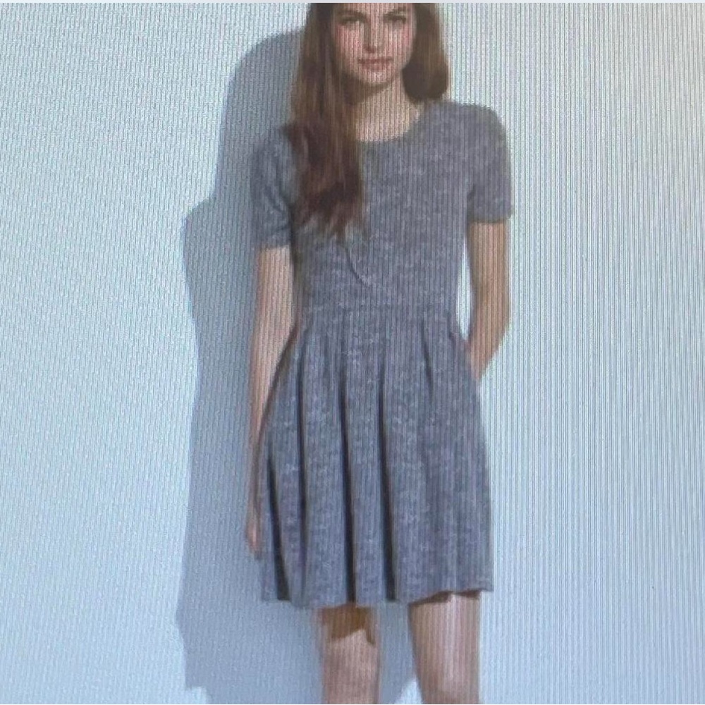 Medewell Gray Pleated Short Sleeve Mini Dress with Pockets Size medium